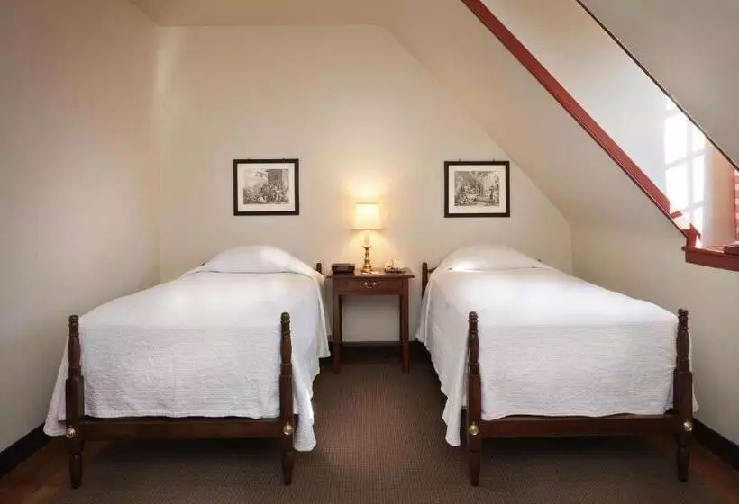 Отель Colonial Houses, An Official Colonial Williamsburg