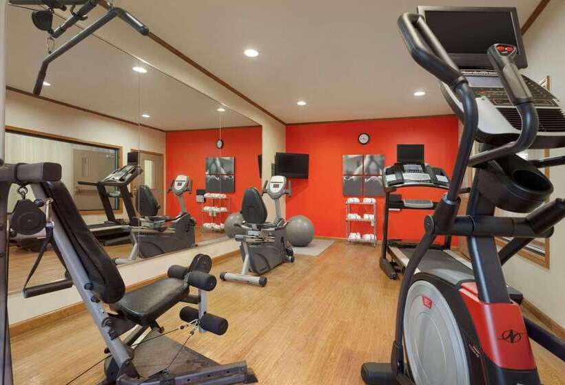 فندق Country Inn & Suites By Radisson, Pineville, La