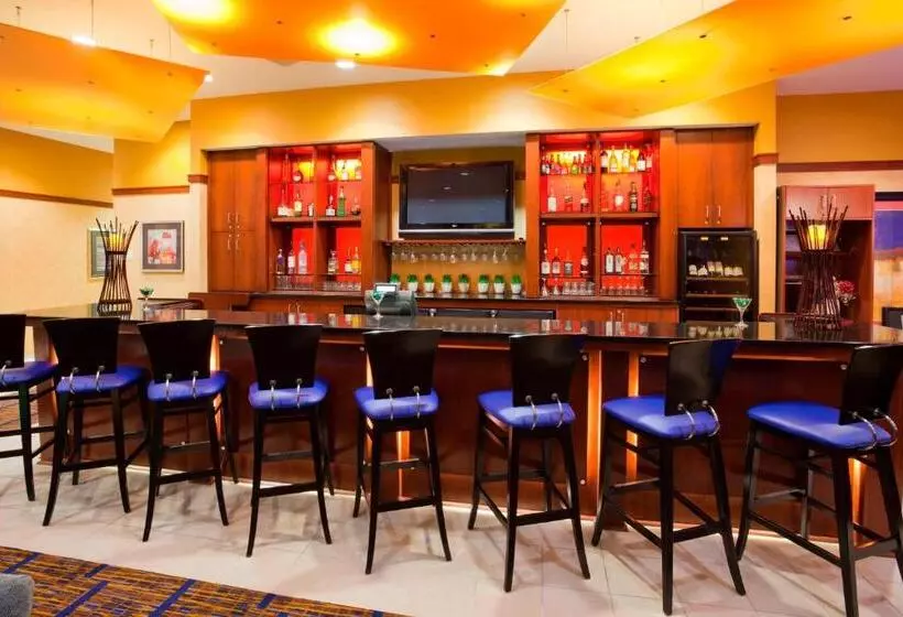 ホテル Courtyard Minneapolis Maple Grove Arbor Lakes