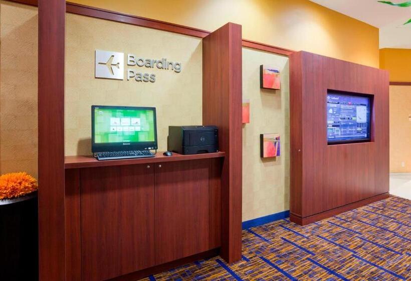 Hotel Courtyard Minneapolis Maple Grove Arbor Lakes