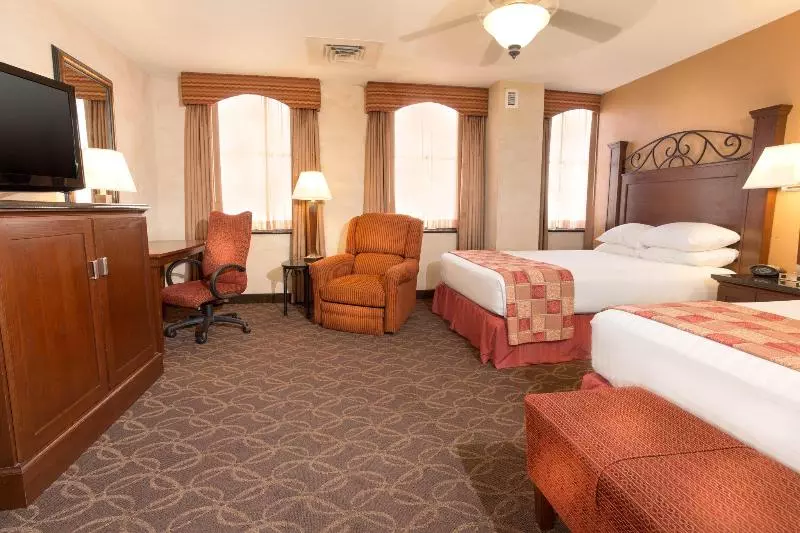 Drury Plaza Hotel San Antonio Riverwalk