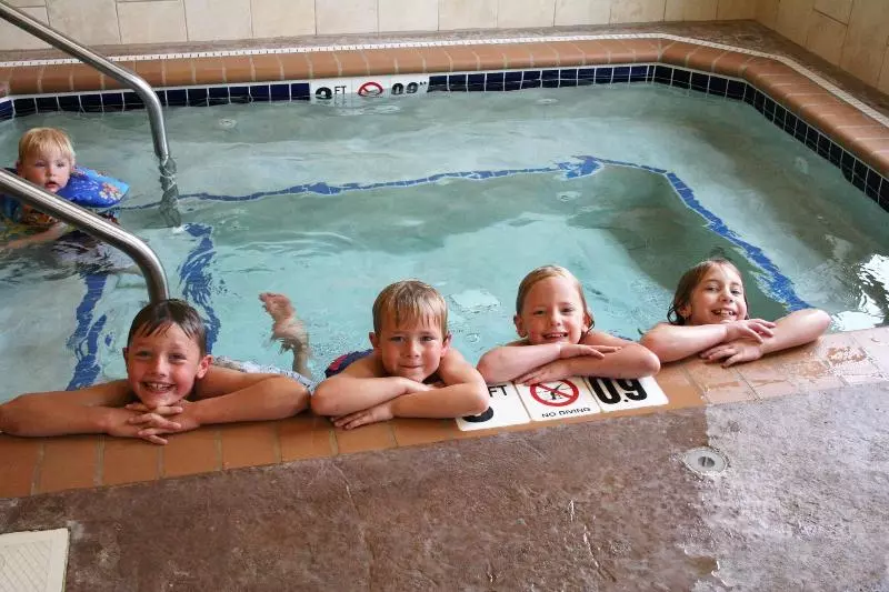 هتل Expressway Suites Fargo