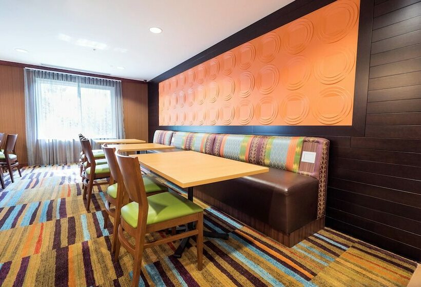 בית מלון כפרי Fairfield By Marriott Medford Long Island