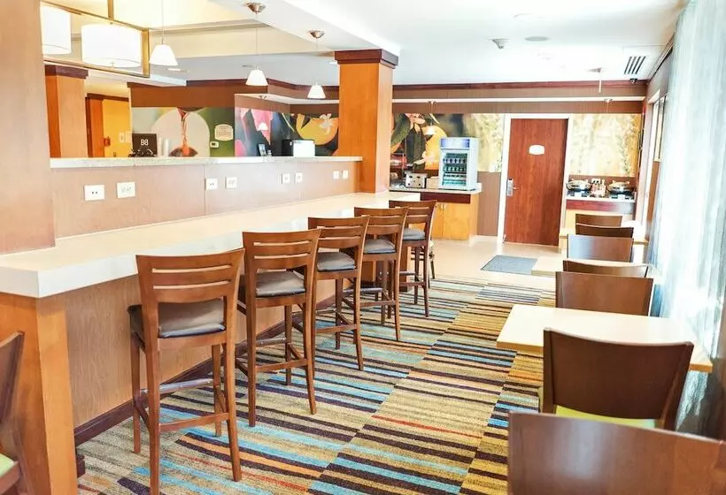 Otel Fairfield By Marriott Medford Long Island