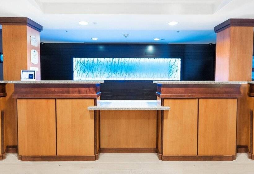 בית מלון כפרי Fairfield By Marriott Medford Long Island