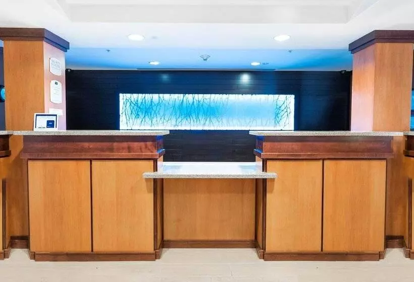 Otel Fairfield By Marriott Medford Long Island