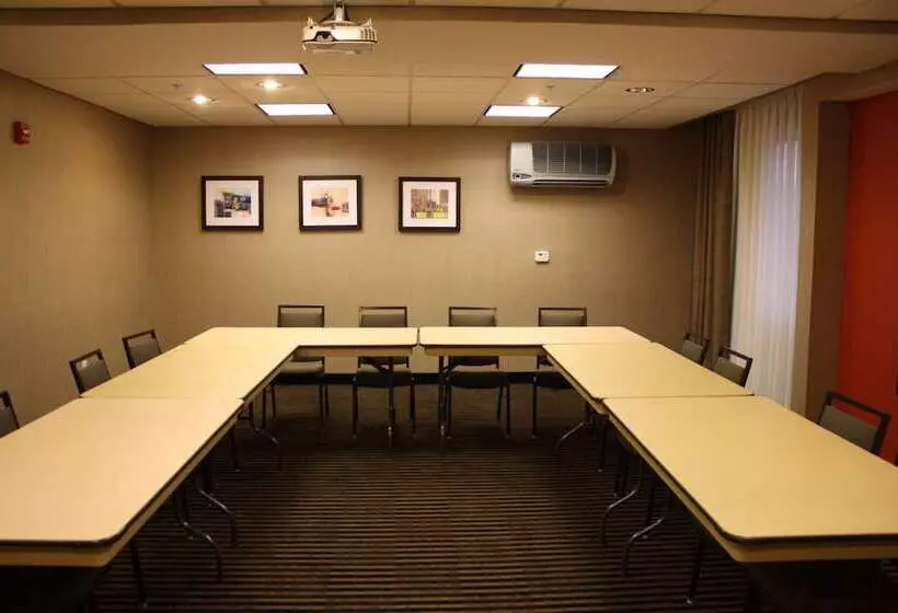 Hotelli Holiday Inn Express Toledo North, An Ihg