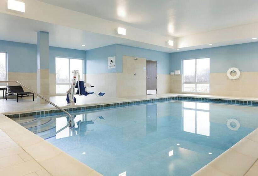 ホテル Holiday Inn Express Toledo North, An Ihg