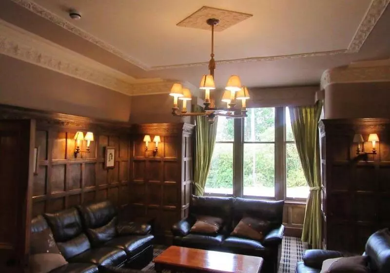 Отель Letterfinlay Lodge