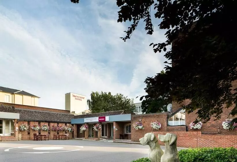 בית מלון כפרי Mercure Maidstone Great Danes