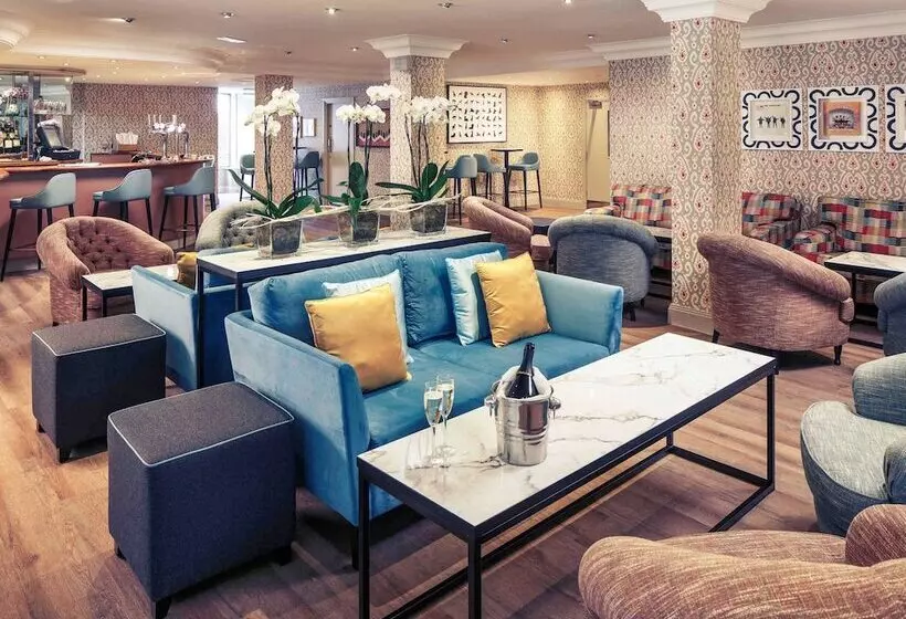 בית מלון כפרי Mercure Maidstone Great Danes