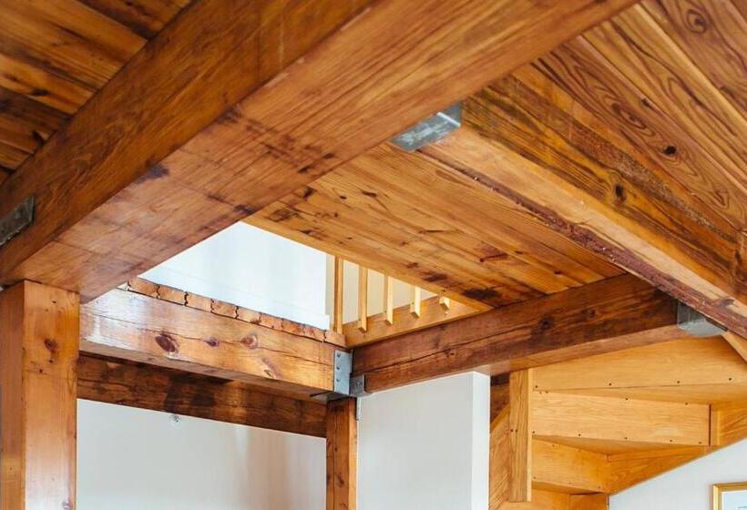 Hotel Newport Bay Club And