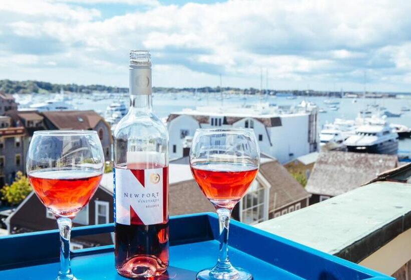 Hotel Newport Bay Club And