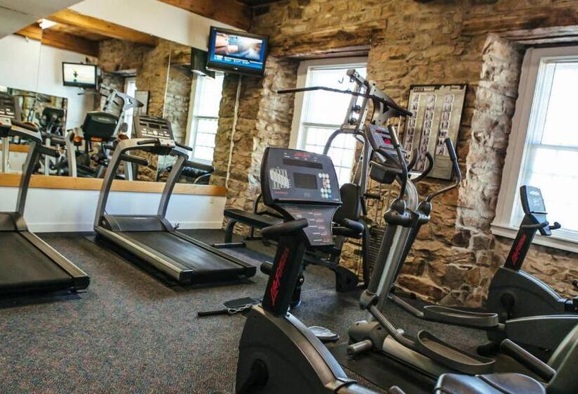 Hotel Newport Bay Club And