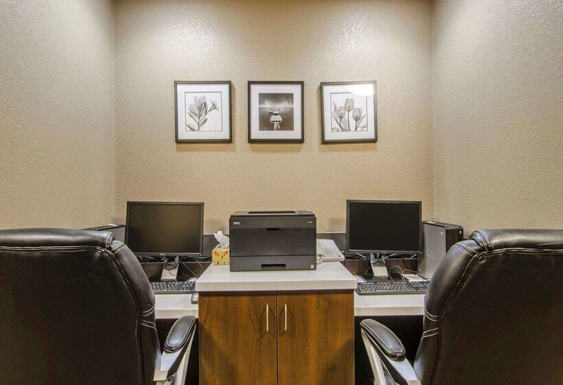 Szálloda Quality Inn & Suites