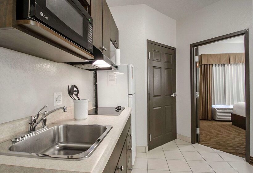 Szálloda Quality Inn & Suites