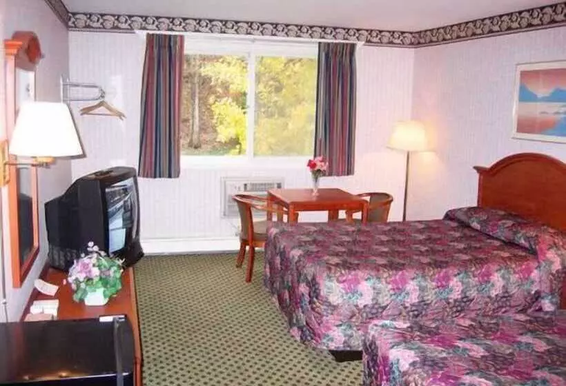 호텔 Rodeway Inn Milford  I84