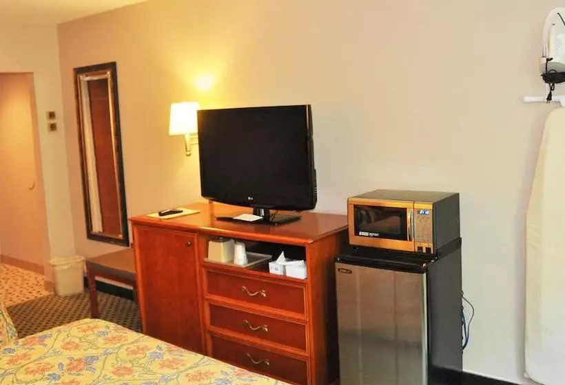 호텔 Rodeway Inn Milford  I84