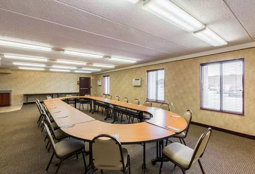 Отель Rodeway Inn