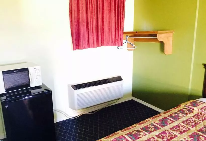 هتل Super Inn & Suites