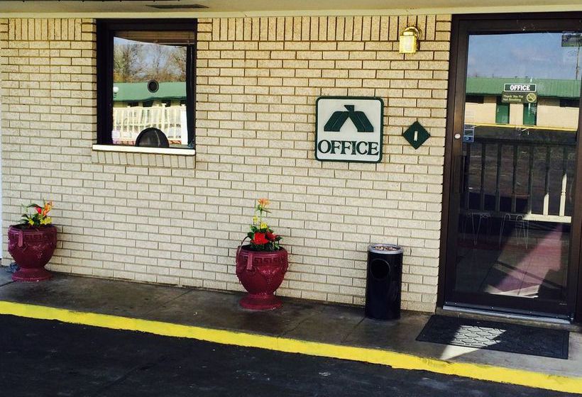 Hotelli Super Inn & Suites 