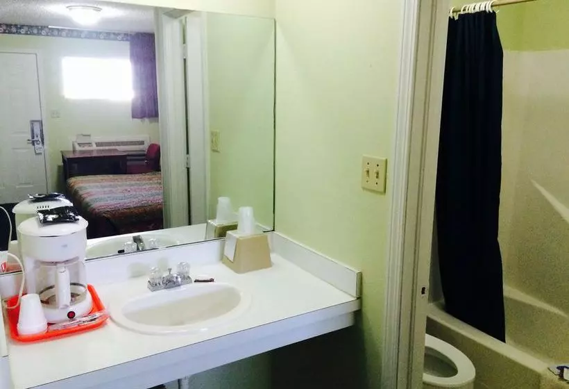 هتل Super Inn & Suites