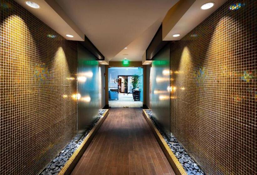 The Battle House Renaissance Mobile Hotel & Spa