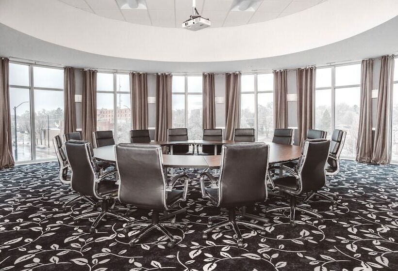 בית מלון כפרי The Inn On Sheridan