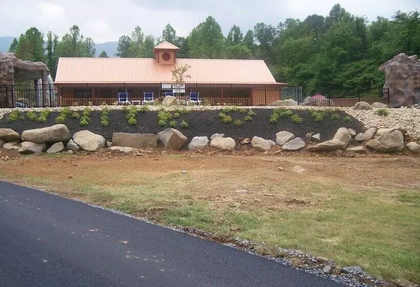 호텔 White Oak Lodge & Resort