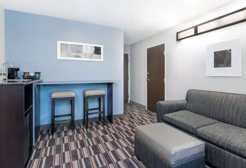 Microtel Inn & Suites By Wyndham Hoover/birmingham