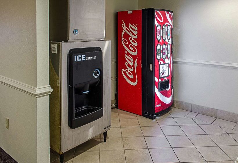 فندق على الطريق Quality Inn & Suites