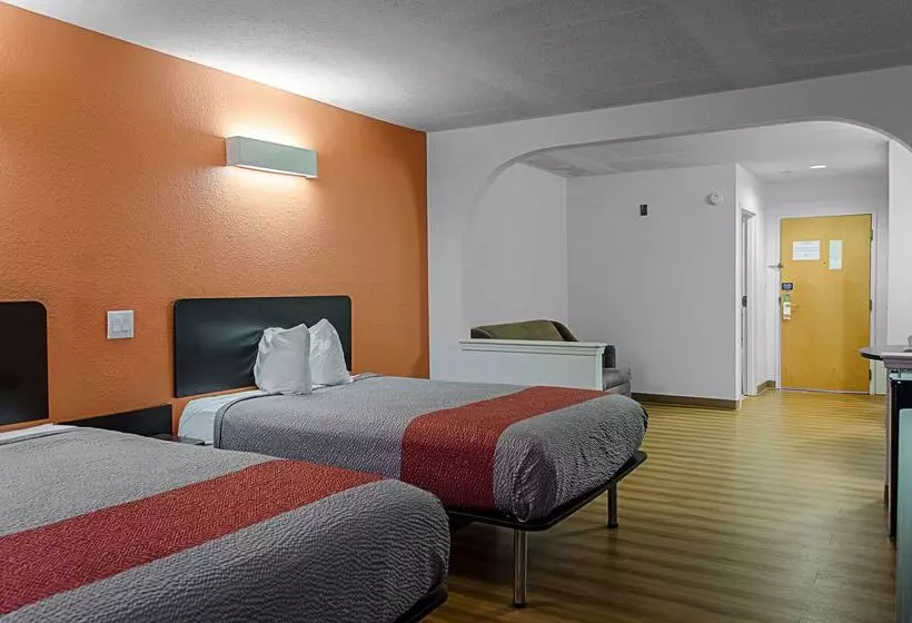 Motel Quality Inn & Suites