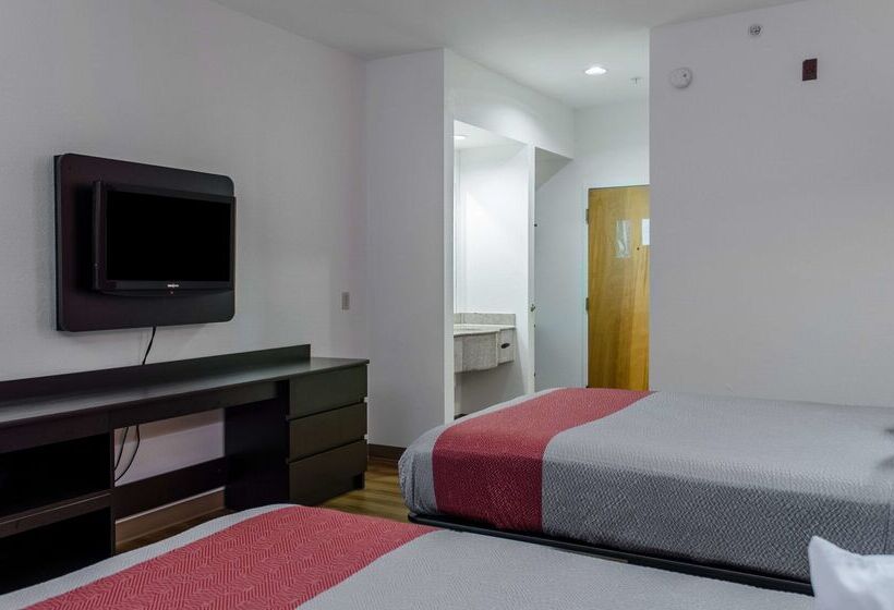 فندق على الطريق Quality Inn & Suites