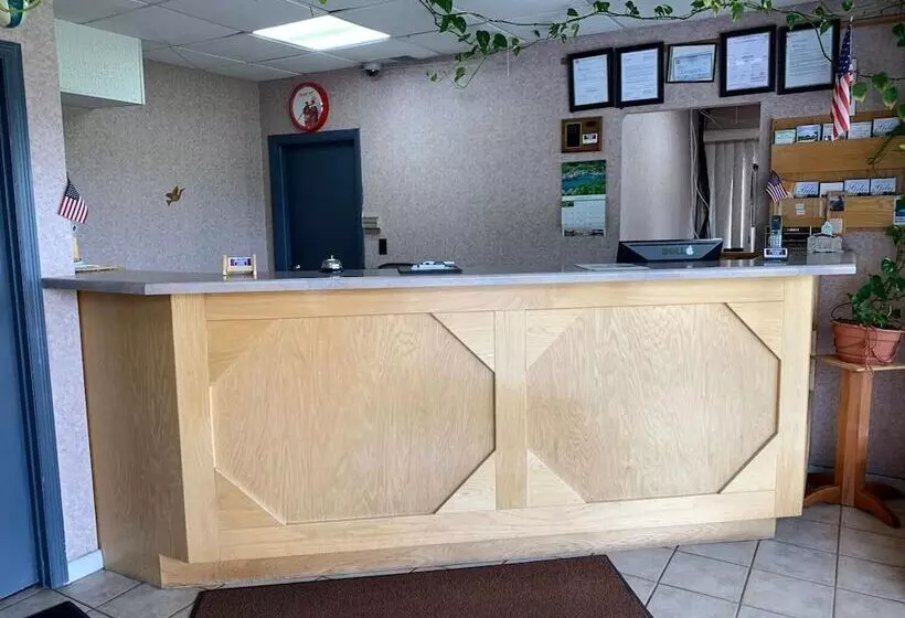 汽车旅馆 Budget Inn Pulaski