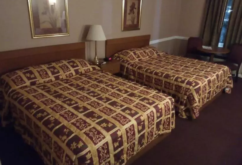 מוטל Regal Inn