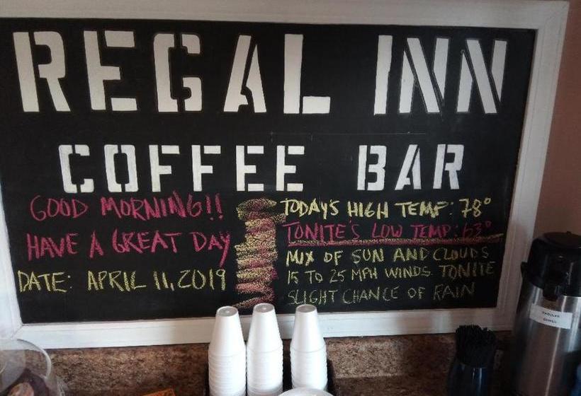 모텔 Regal Inn