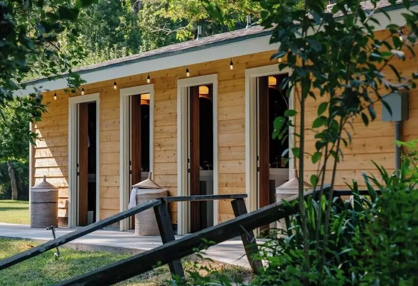 リゾートホテル Dawn Ranch