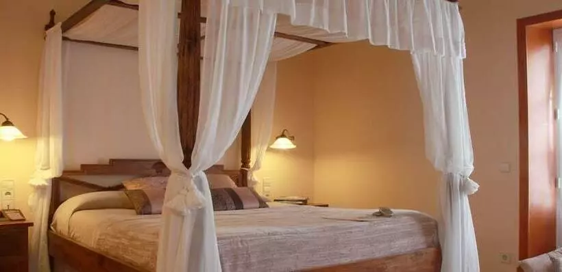 בית מלון כפרי Son Granot