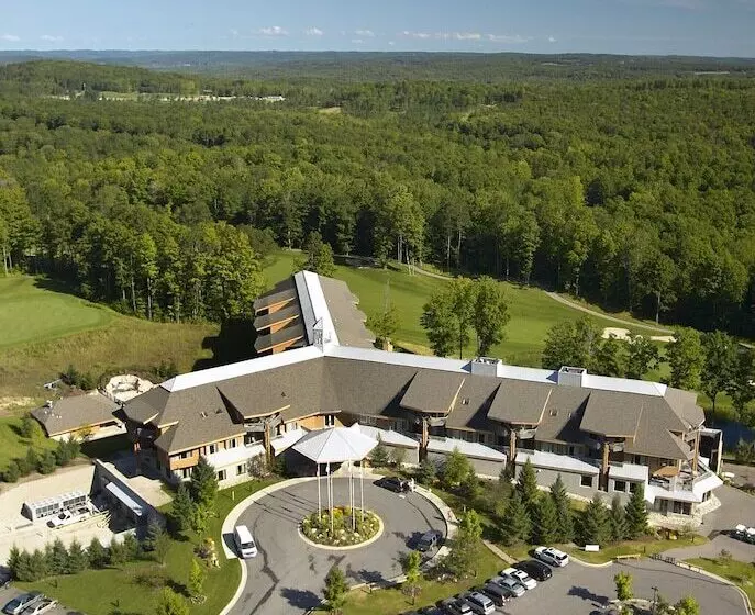 The Lodge At Cedar River, Shanty Creek Resort