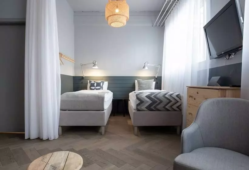 The Swan House By Heimaleiga