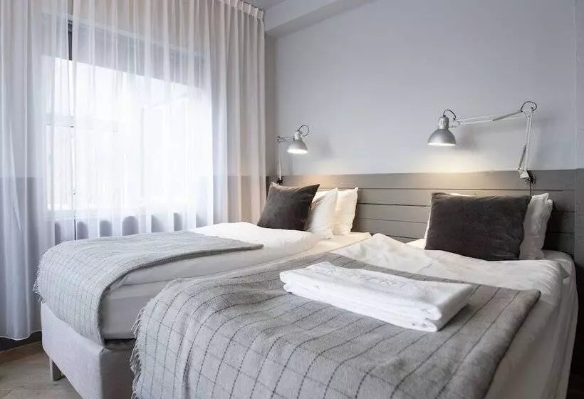 The Swan House By Heimaleiga