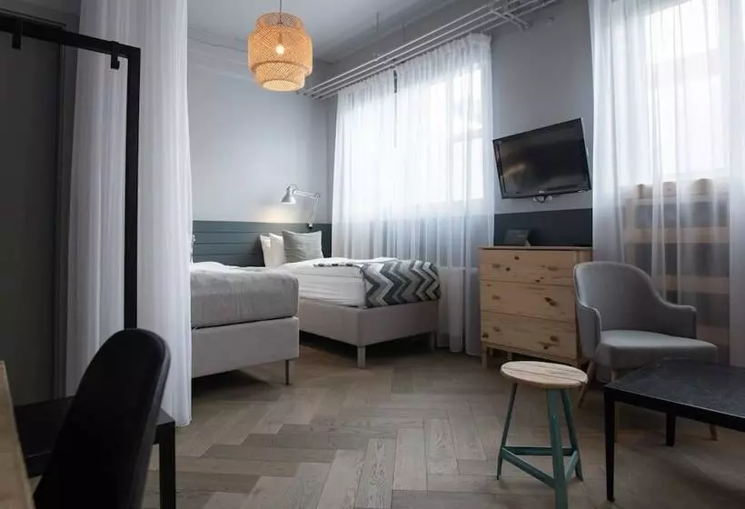 The Swan House By Heimaleiga