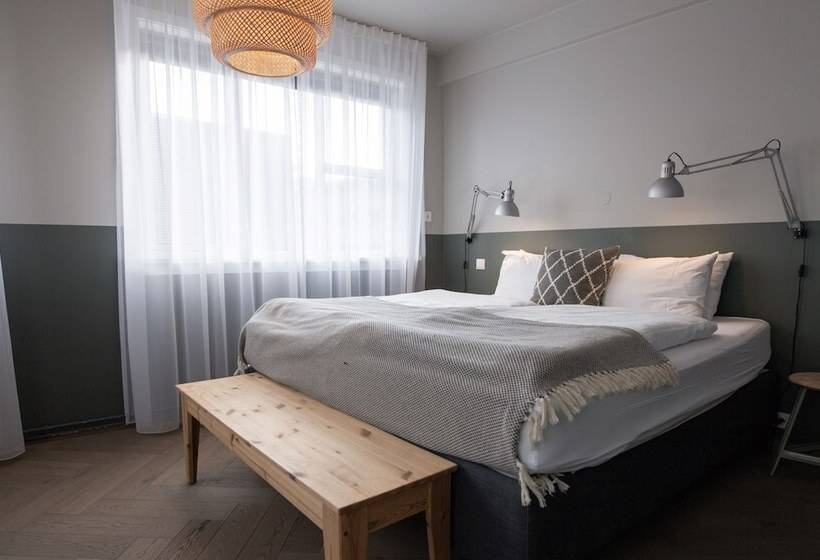 The Swan House By Heimaleiga