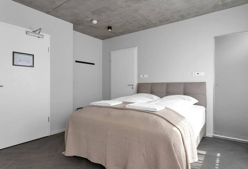 The Swan House By Heimaleiga