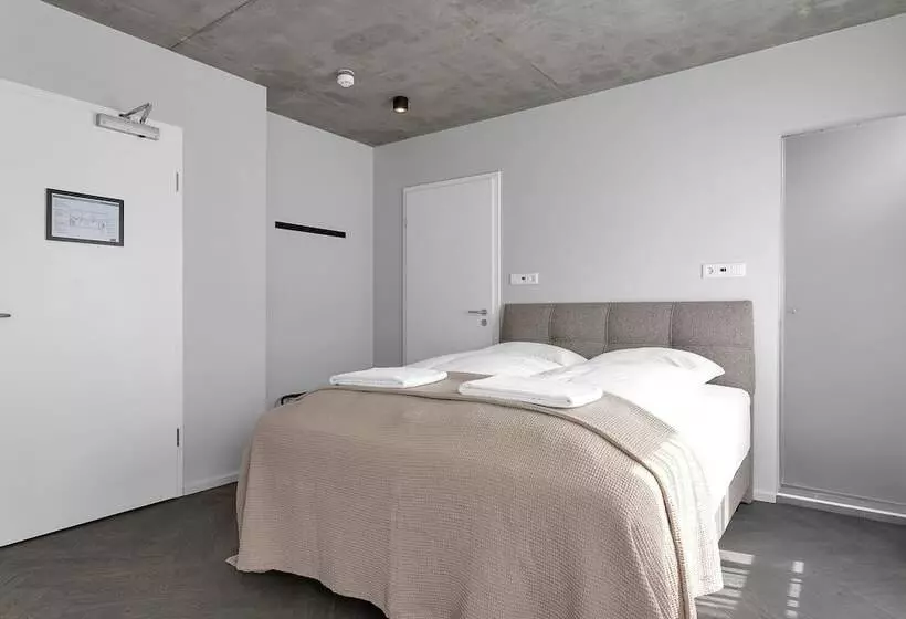 The Swan House By Heimaleiga