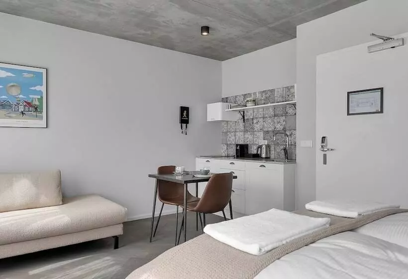 The Swan House By Heimaleiga