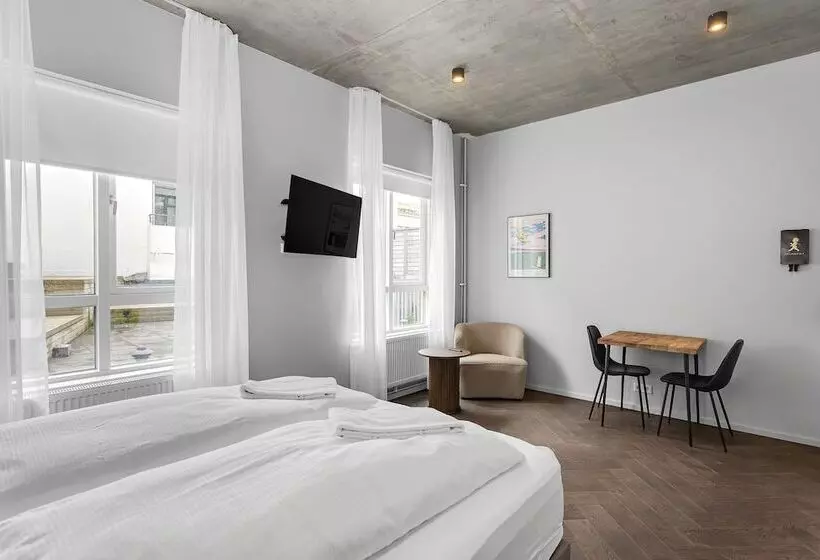 The Swan House By Heimaleiga