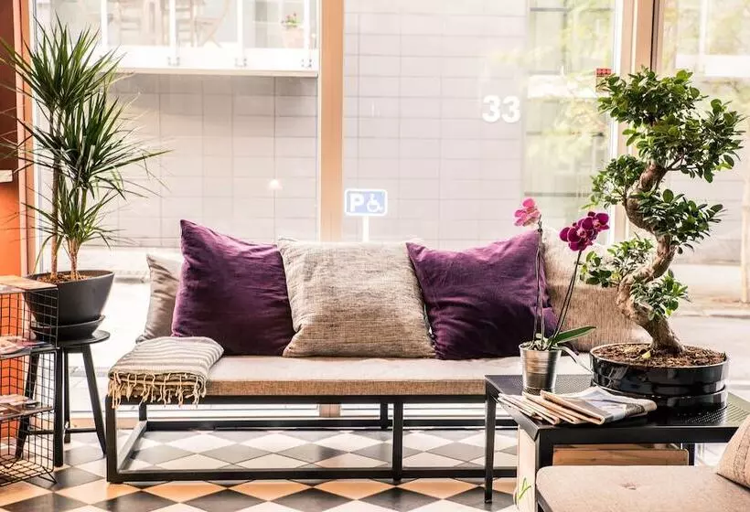 The Swan House By Heimaleiga