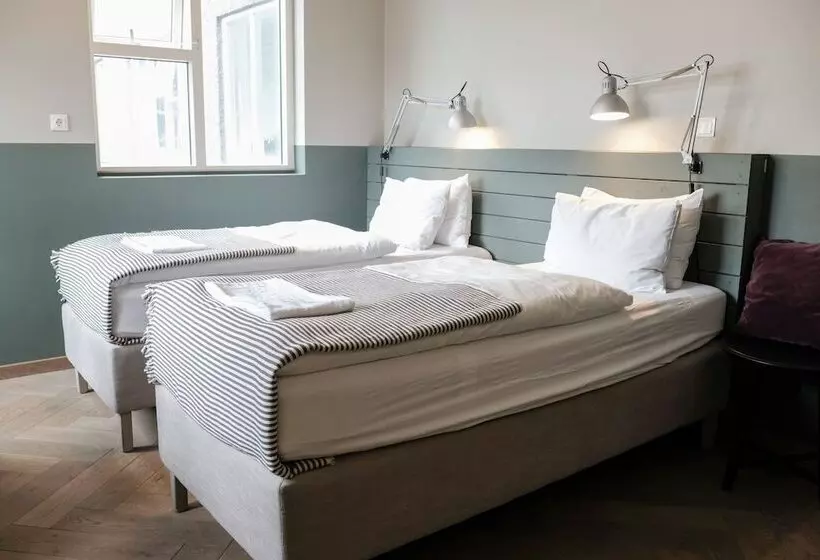 The Swan House By Heimaleiga