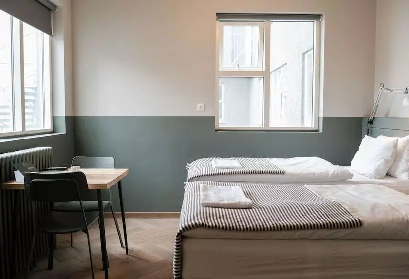 The Swan House By Heimaleiga